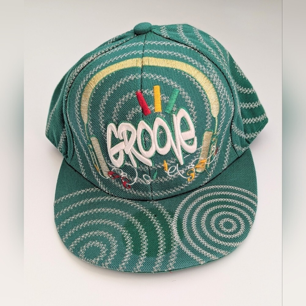 City Hunter Unisex Adult Fitted Multicolored Embroidered Baseball Cap/Hat